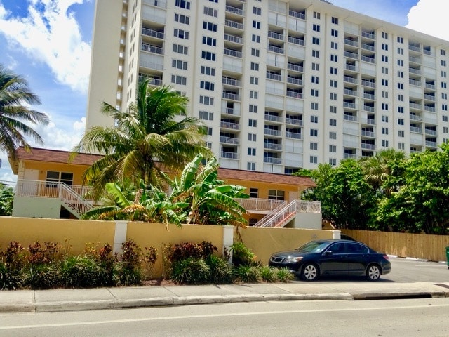 Photo - 2121 N Ocean Blvd Unidad Eastside Gem