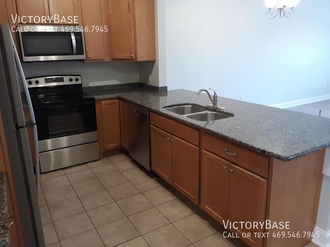 Photo - 904 Brady Rd