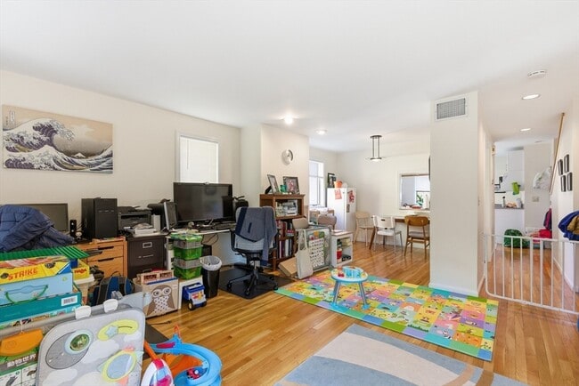 Photo - 5 Meadowbrook Rd