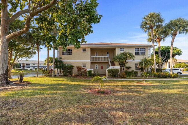 Photo - 1563 SE Royal Green Cir Unidad B-203