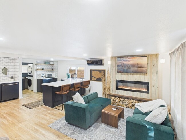 Photo - 415 Sanford Ave