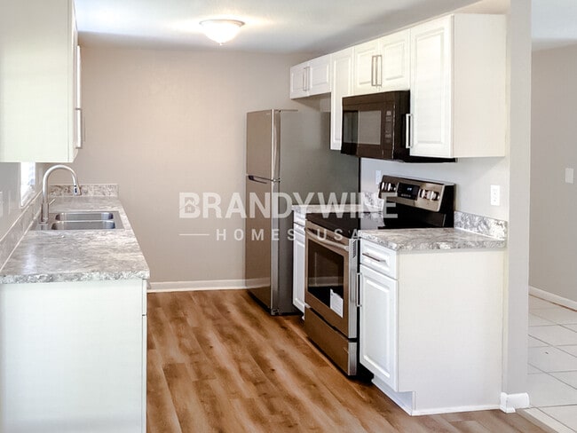 Photo - 3613 Wisperbreath Ln