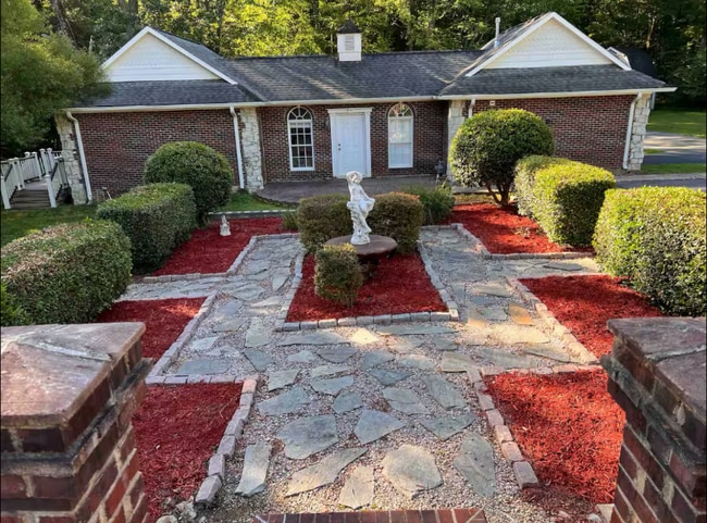 Photo - 3709 Woodburn Dr House