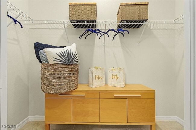 Building Photo - 619 NW 2nd Ln