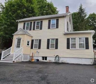 Building Photo - 413 Bedford St Rental
