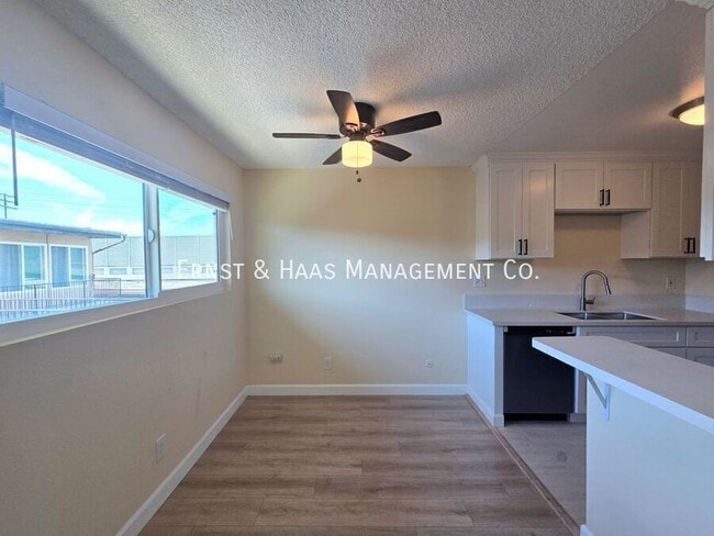 Photo - 5535 Ackerfield Ave Unit #36