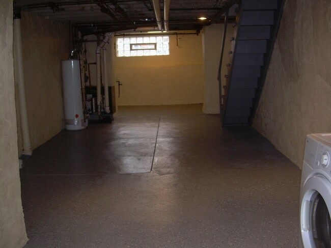 Photo - 996 Anchor St