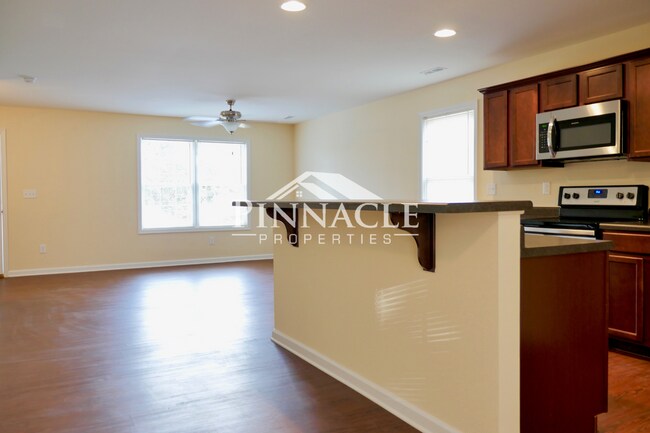 Photo - 108 Tomahawk Industrial Park