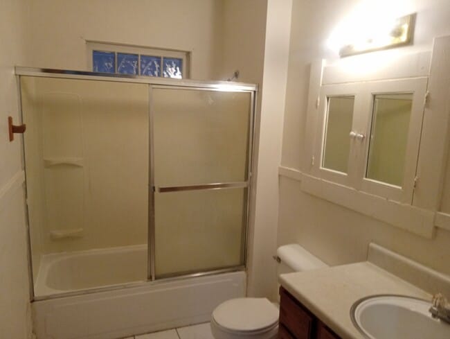 Photo - 1820 Marne Ave