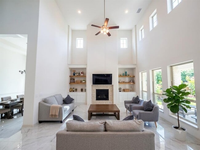 Photo - 17005 Sanglier Dr