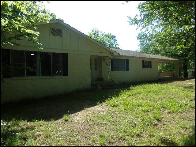 Photo - 701 N Buchanan St