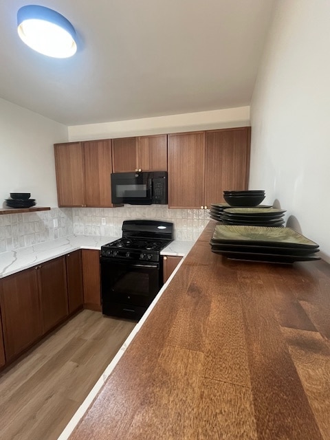 Kitchen - 1387 E 43rd St Unit UP