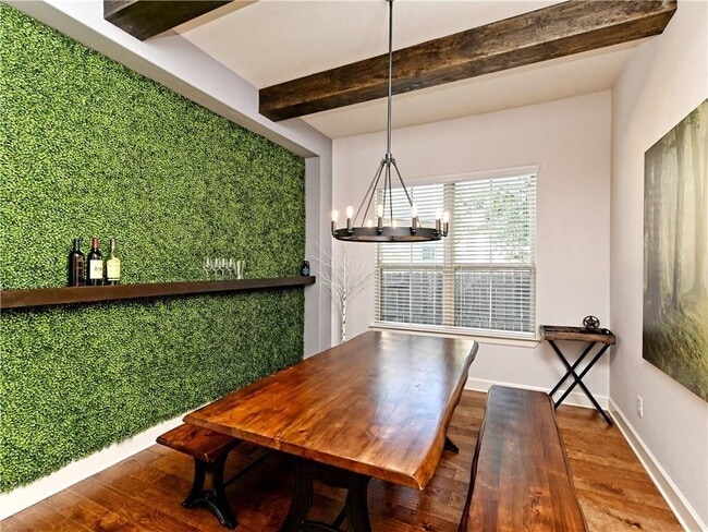 Photo - 332 Quartz Dr