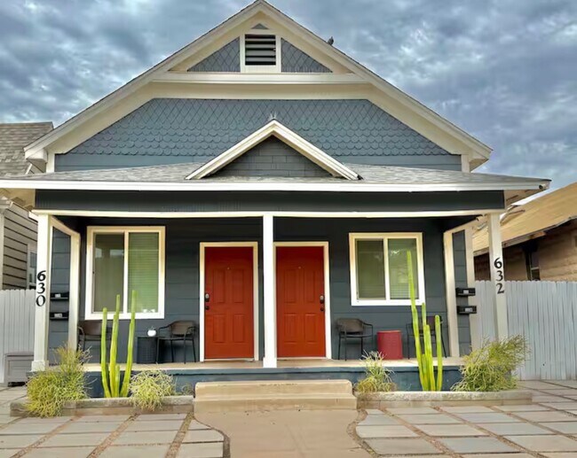 630 N 11th Ave