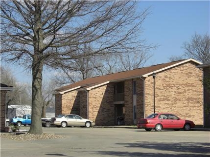 Photo - Twin Oaks Apartments