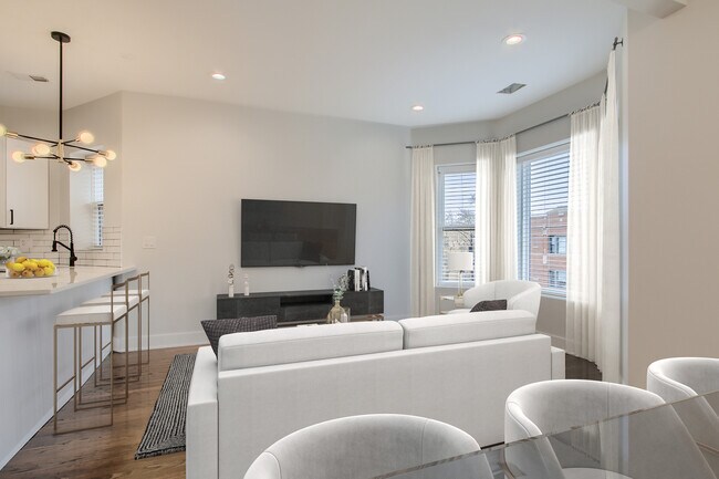 Photo - 1452 W Irving Park Rd Unit 3F