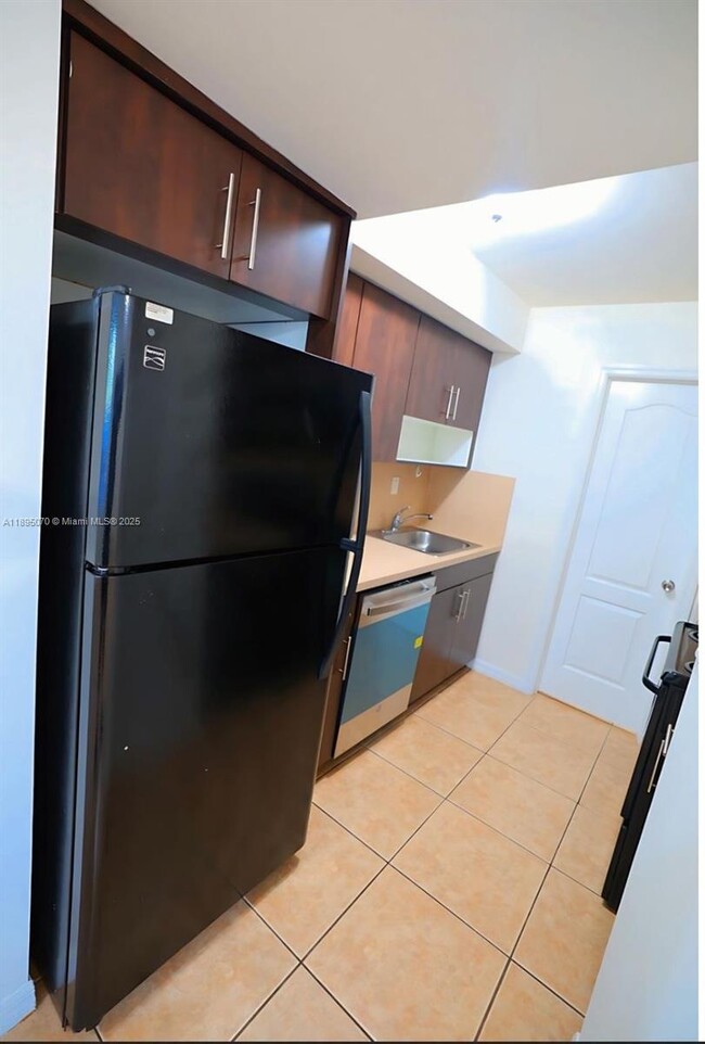 Photo - 13 S Royal Poinciana Blvd Unit 7