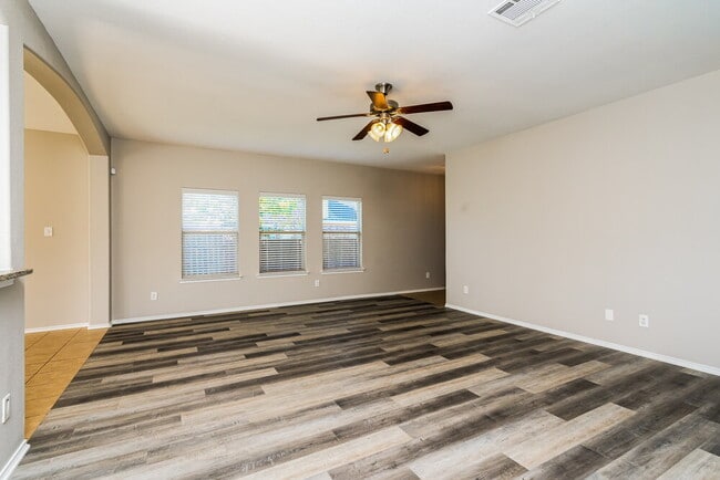 Photo - 120 Meadow Crest Dr