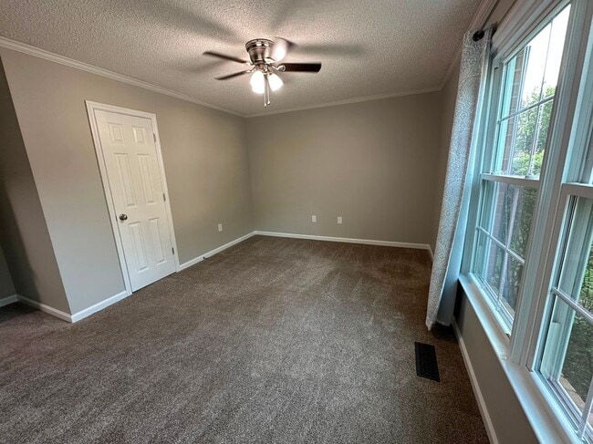 Photo - 112 Barrington Dr Unit 2