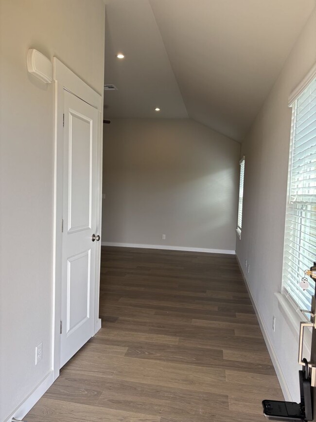 Photo - Brand New Duplex!