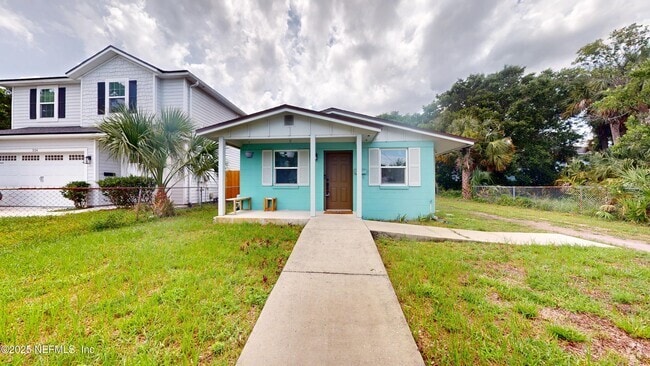 Building Photo - 216 9th St S Rental