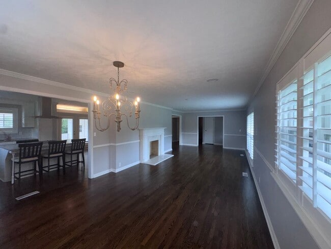 Photo - 901 Pinedale Rd