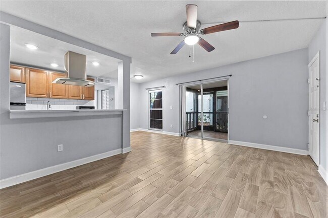 4611 W North B St Unit 123