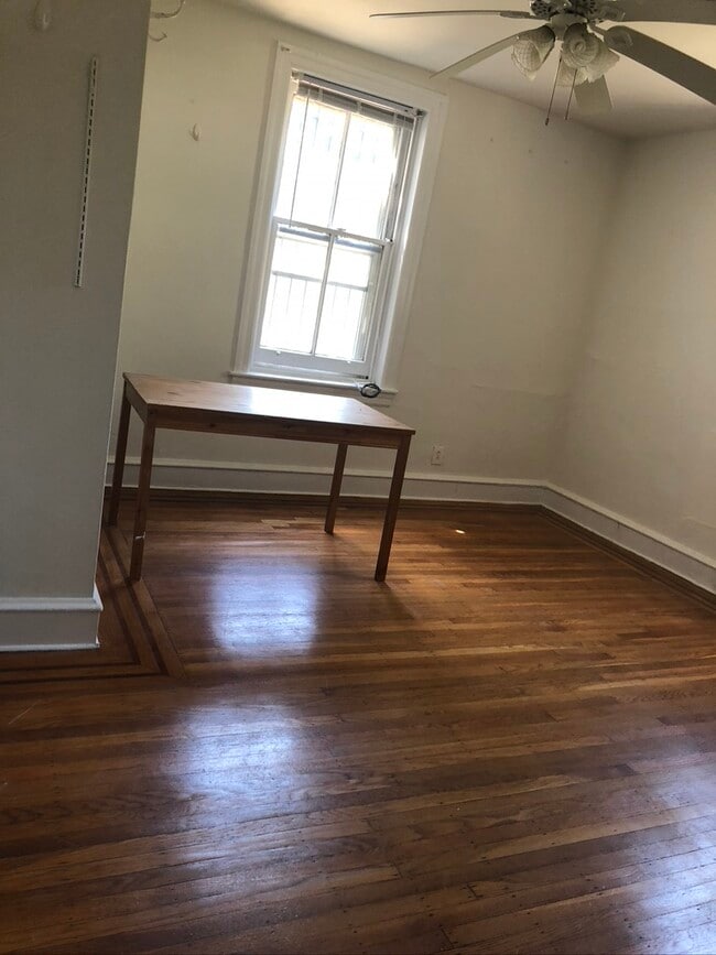 bedroom - 414 S 41st Street Unit 1st Floor- A