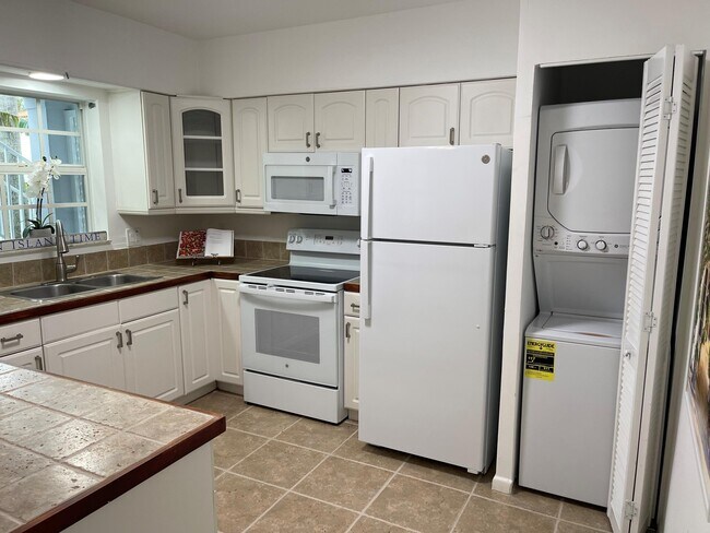 Photo - 234 Oleander Ave Unidad 2