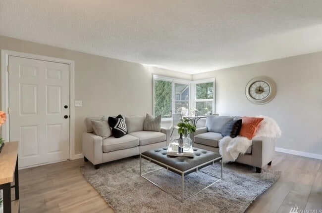 Photo - 2522 58th Ave NE