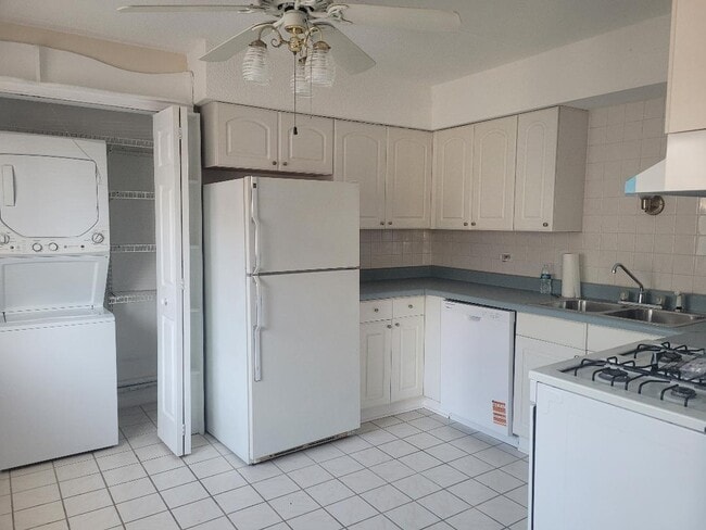 Photo - 7335 W 157th St Unit 1C