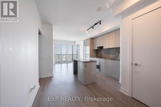 Photo - 7 Grenville St Unit 5206