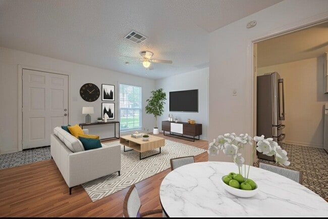 Photo - 5513 Fairdale Ln