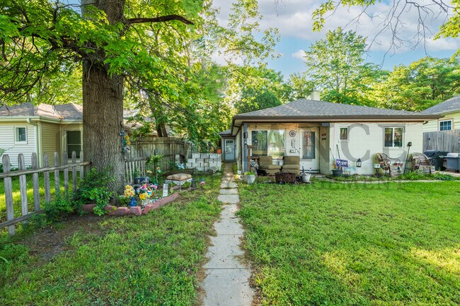 Photo - 1554 N Salina Ave