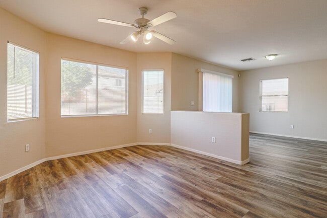 Photo - 12446 W Ash St