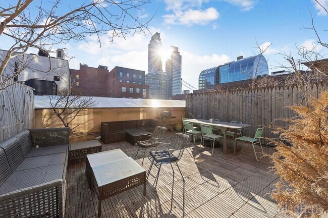 Photo - 330 Wythe Ave Unit APT 2B