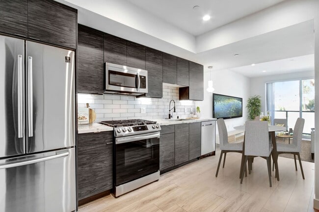 Photo - THE ROSE. at OVERLAND