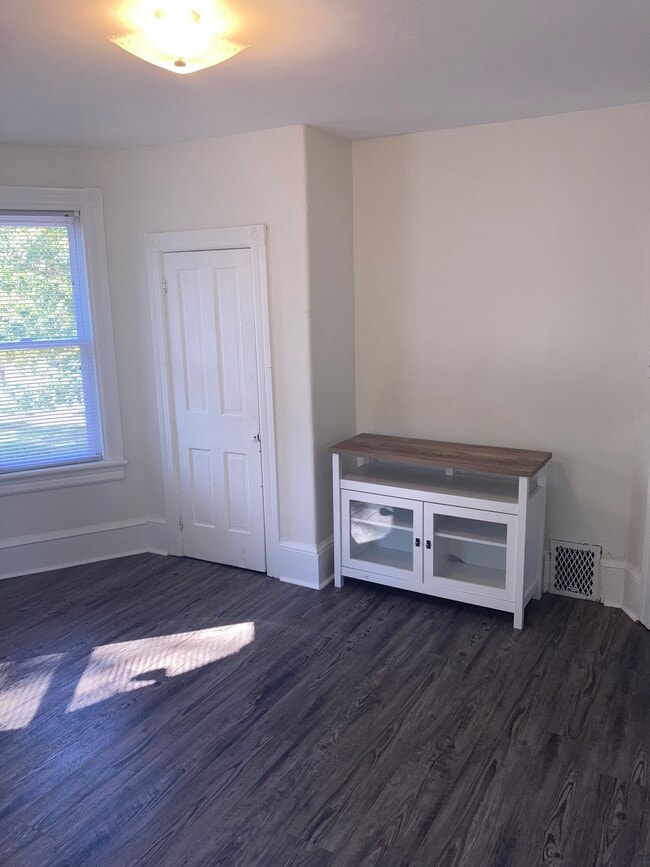 211 Pitman Ave Unit B