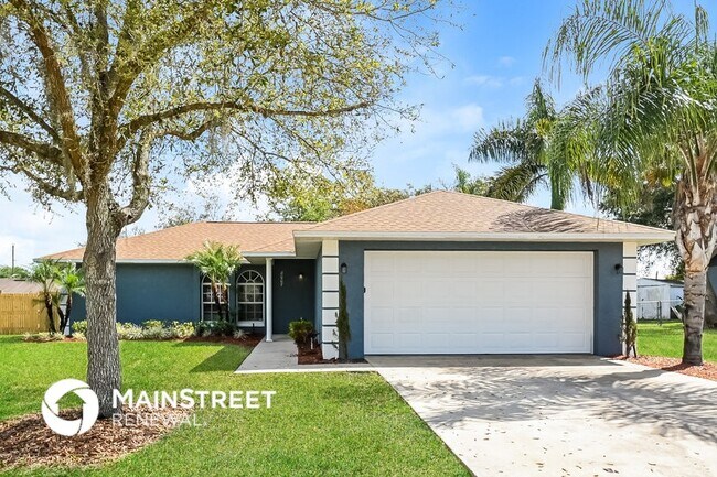 Building Photo - 8007 Apache Ln