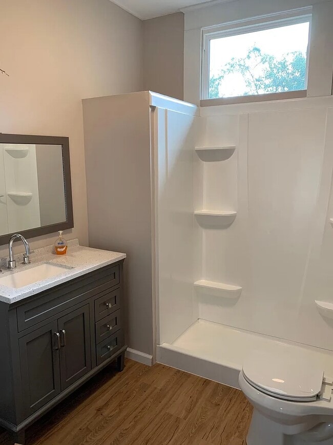 Photo - 311 Jl Lomax Dr