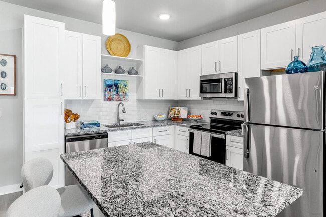 Photo - The Edison at Colonnade Crossing