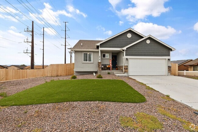 Building Photo - Bright & Spacious 3-Bedroom Home with Larg...