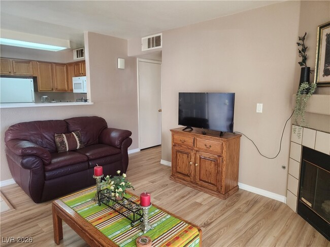 Photo - 5140 Mandalay Springs Dr Unit 104