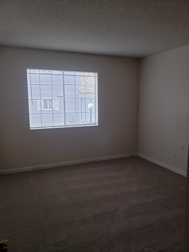 Photo - 13352 E Jewell Ave Unidad 104