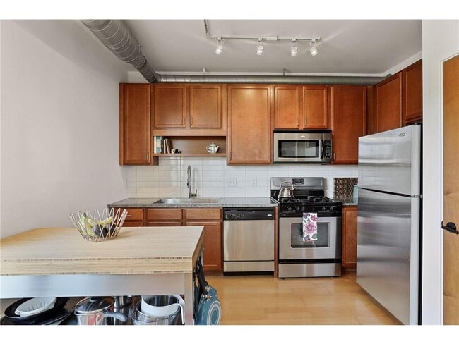 Photo - 15 E Franklin Ave Unit 309