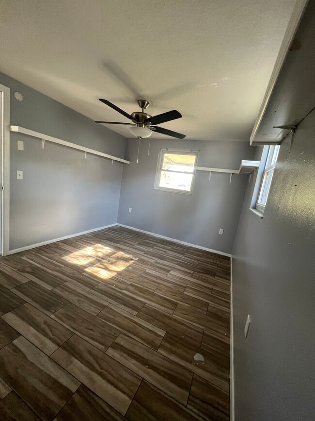 Photo - 4637 Irene Loop