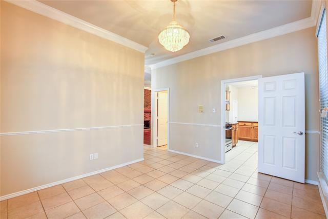 Photo - 535 Raintree Cir