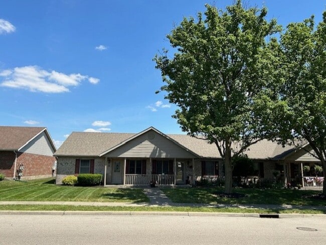 Building Photo - Updated Ranch with 2 Bedrooms, 1 Bath, and 1-Car Attached Garage in Troy, Ohio - Your Perfect Hom... Unit 1565-A Wayne St