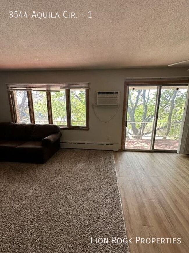 Photo - 3544 Aquila Cir Unidad 1