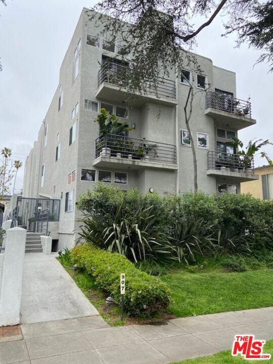 Photo - 907 Lincoln Blvd Condo Unit 202
